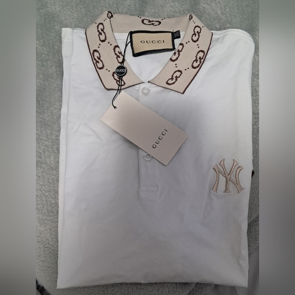 Gucci Other - Gucci White Polo Shirt with Tan Collar